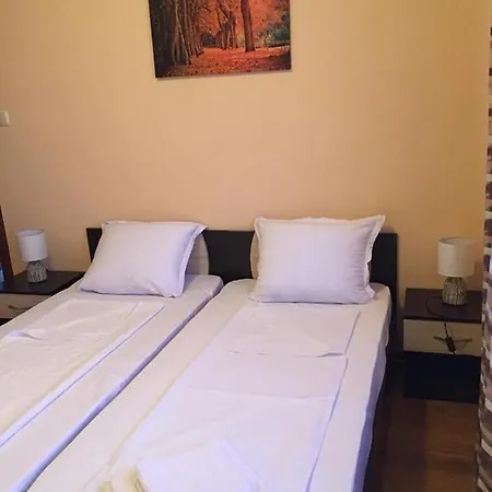 Amigos Szálloda *